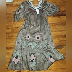 anthropologie silky embroidered Peasant Prairie  vtg style Oaxacan dress